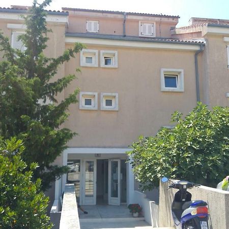 Studio Apartment Novi Vinodolski Luaran gambar