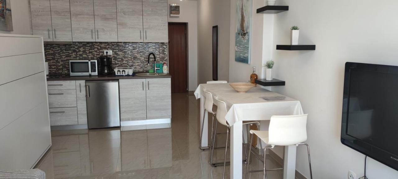 Studio Apartment Novi Vinodolski Luaran gambar